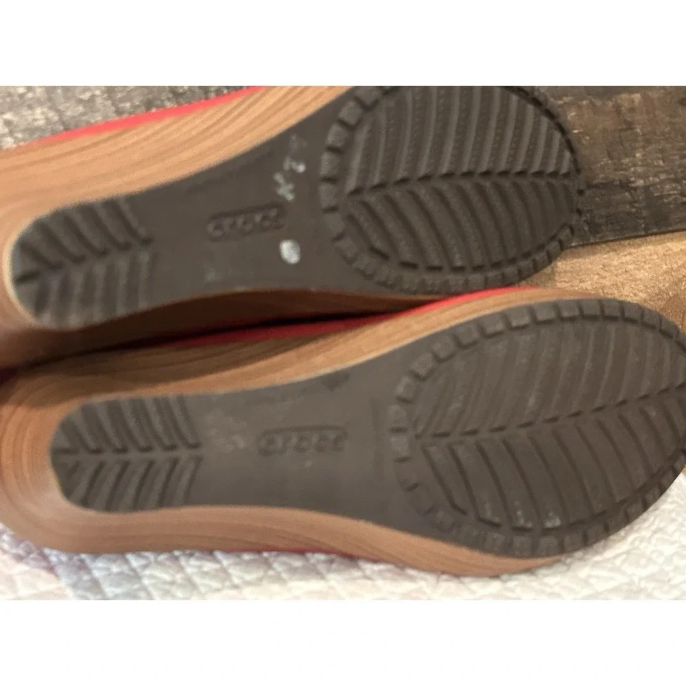 CROCS product pair